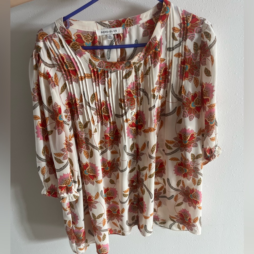 Rose and Olive women floral dress shirt . Size XL